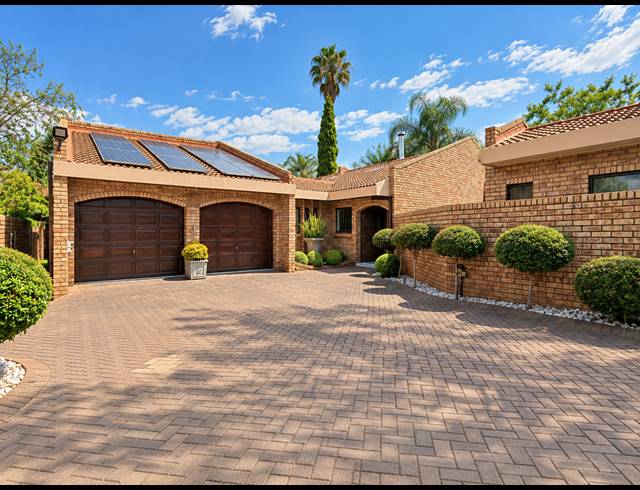 3 BEDROOM TOWNHOUSE FOR SALE IN VANDERBIJLPARK SW 5